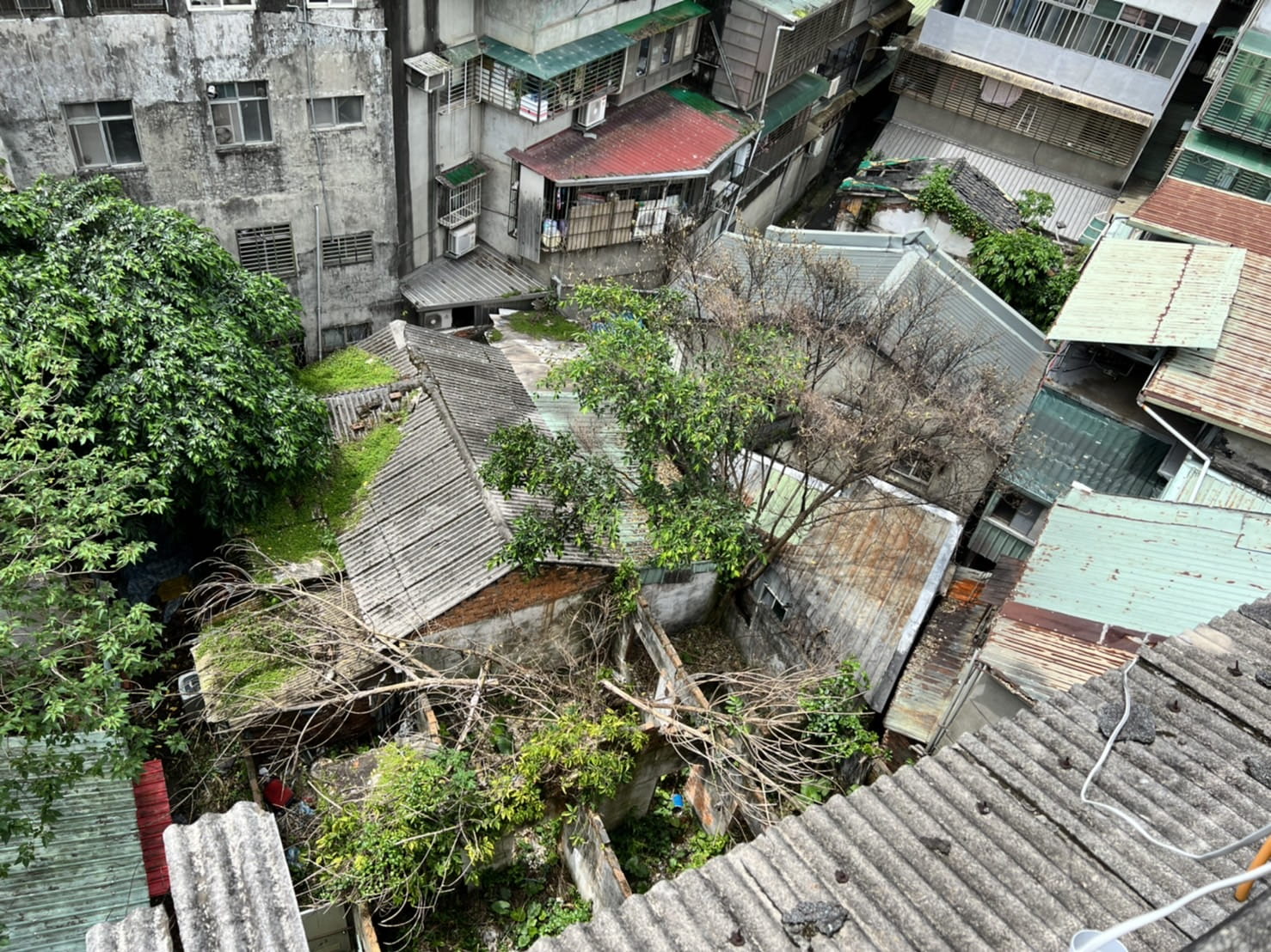 圖說都更基地內房屋老舊窳陋巷道狹窄更新後將提升環境品質